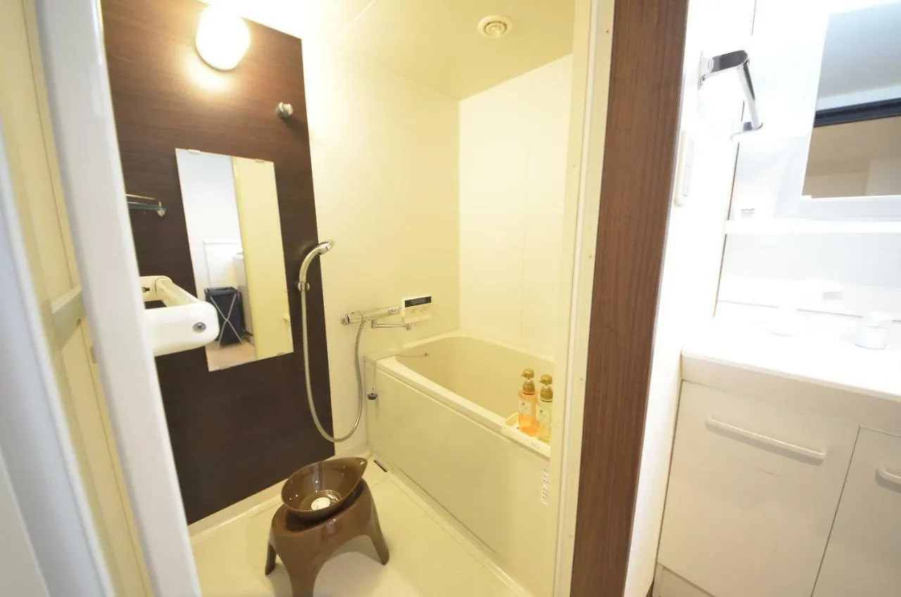 Apartment Kyobashi Yadoya 京橋宿屋 Osaka Japan